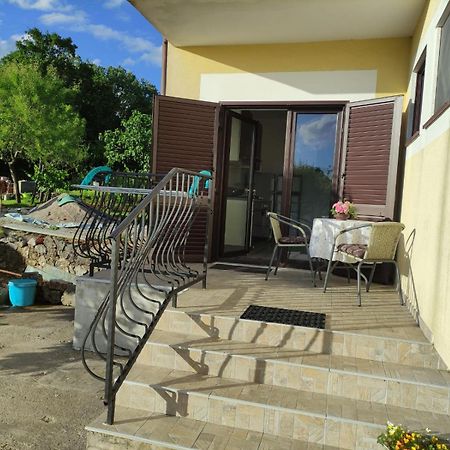 Apartmani Melia Marčelji Esterno foto