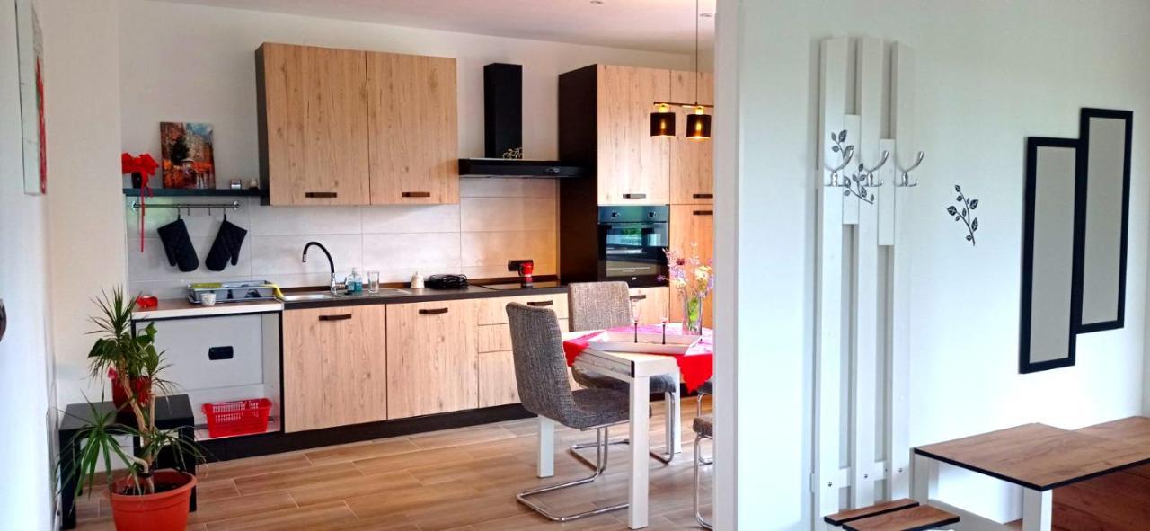 Apartmani Melia Marčelji Esterno foto