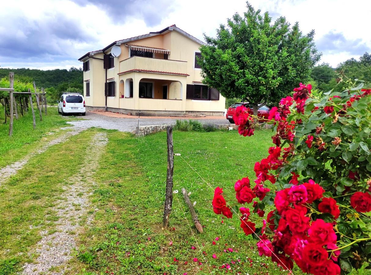 Apartmani Melia Marčelji Esterno foto