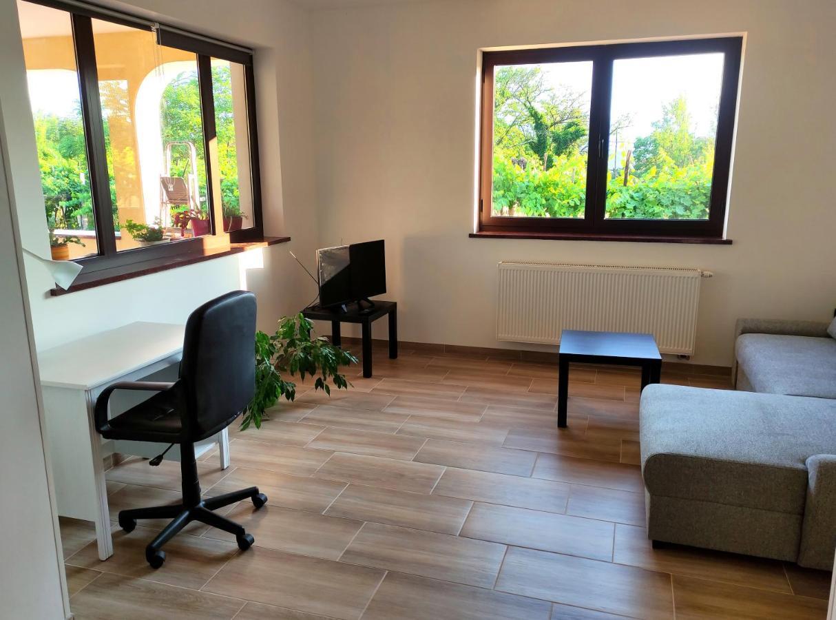 Apartmani Melia Marčelji Esterno foto