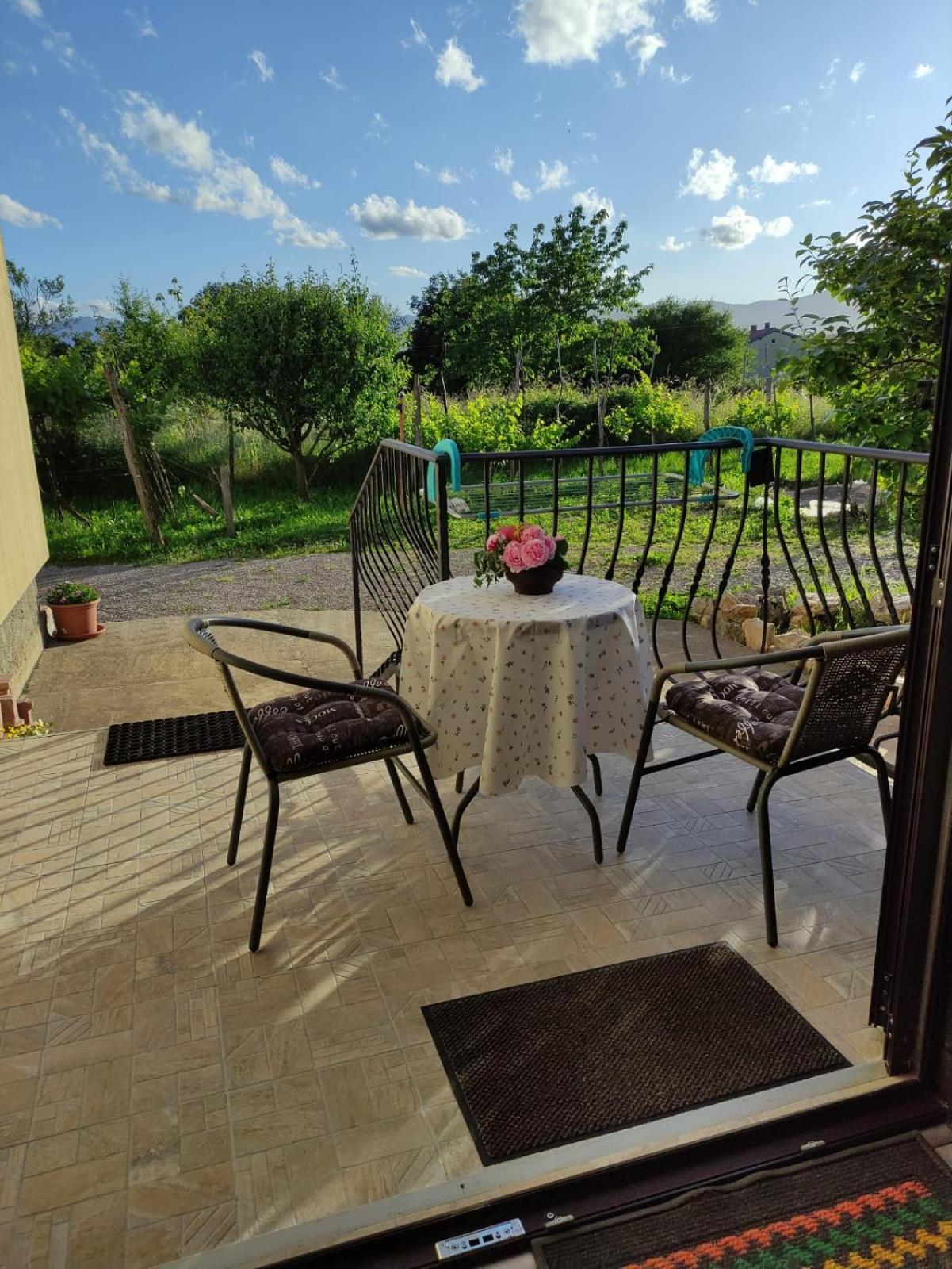 Apartmani Melia Marčelji Esterno foto