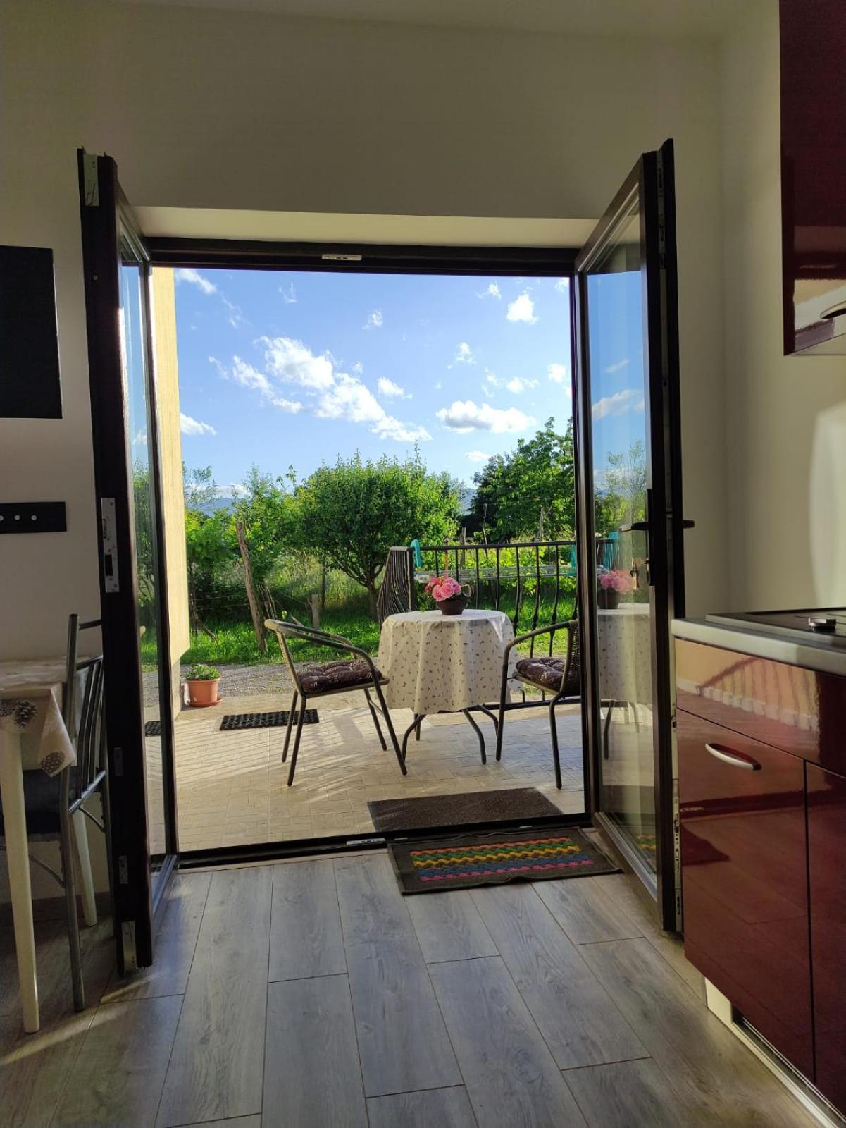 Apartmani Melia Marčelji Esterno foto