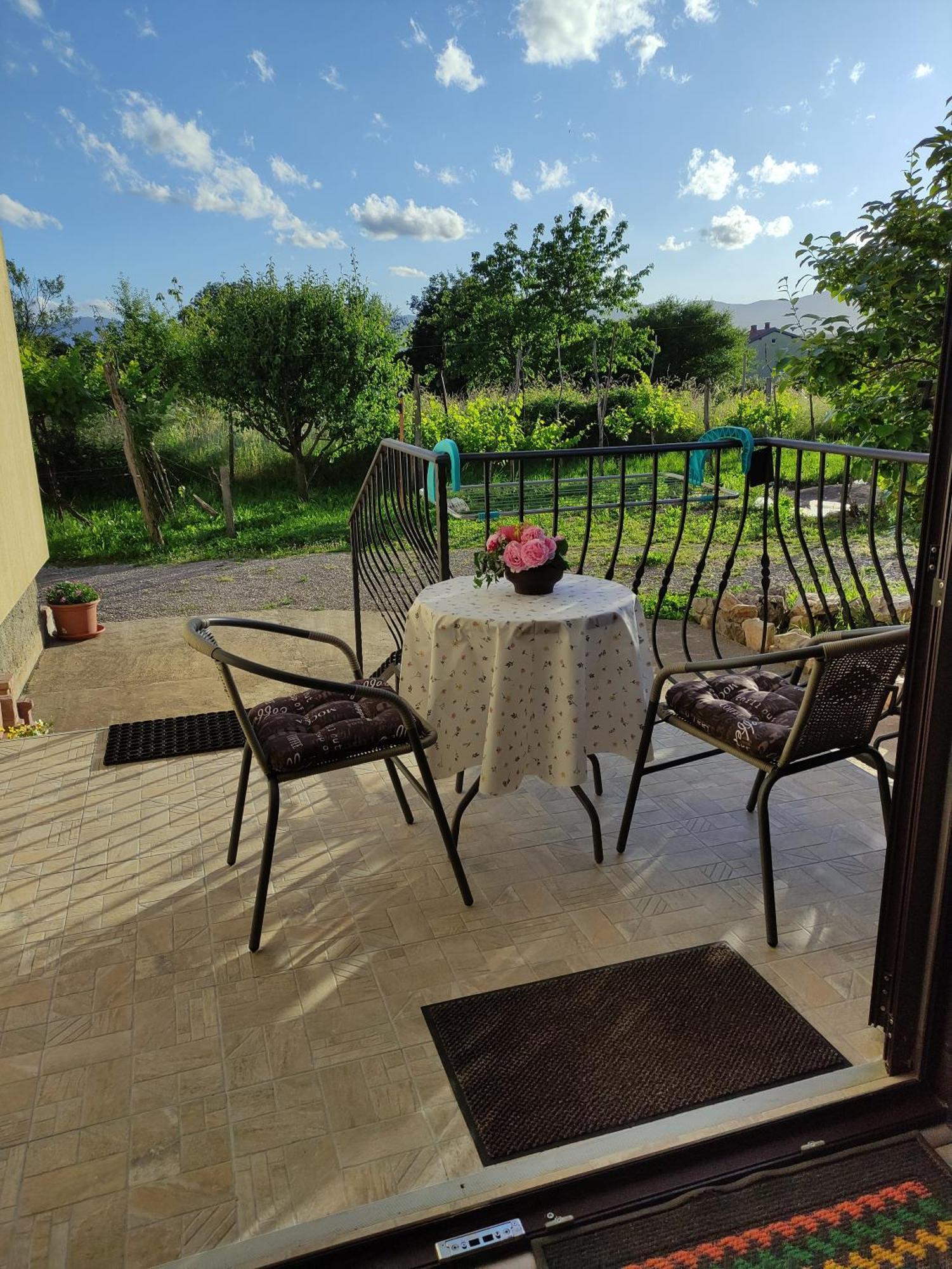 Apartmani Melia Marčelji Esterno foto